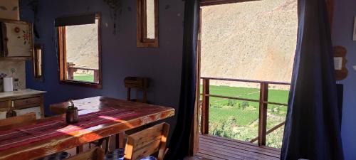 Paihuano House | Cabaña Hojitas de Laurel con Vista Panorámica