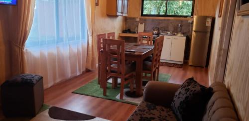 Hornopiren National Park House | Cabañas P y R los canelos
