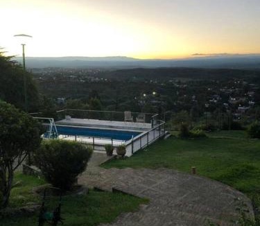 Villa Carlos Paz House | CASA CON VISTA A LAS SIERRAS