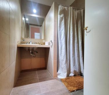 Monte Grande Apartment | Casa Azcuénaga - Parque - Zona comercial - Aerop 15 min