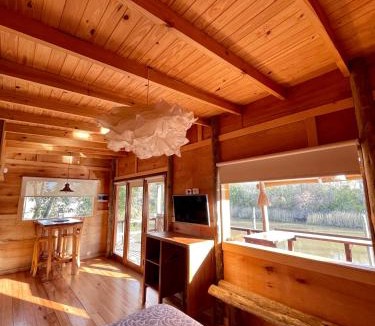 Partido de Tigre House | Eco Cabaña Río con Pileta privada