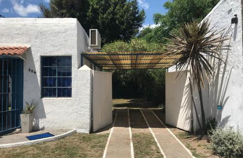 Chascomus House | La Casa Azul: tranquilidad y esparcimiento en un entorno natural