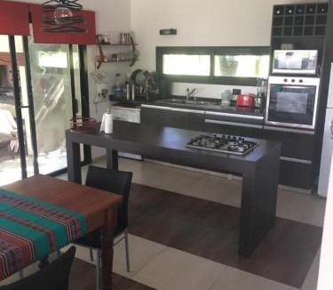 Tanti House | CASA TANTI BARRIO PRIVADO KEOKEN