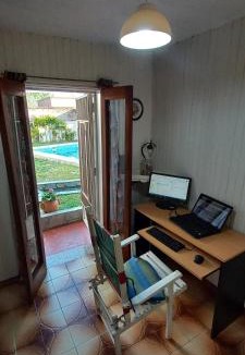 Rosario House | Casona LA FLORIDA con parque y pileta, a una cuadra del río