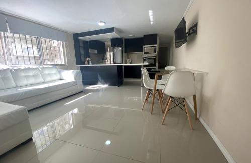 Constitucion Apartment | Departamento primer piso cercano a Alameda