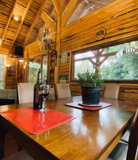 Batuco Ski Chalet | CABAÑA RUSTICANA