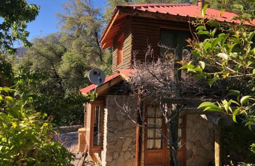 El Ingenio House | Casa de Montaña inmersa en Bosque Nativo