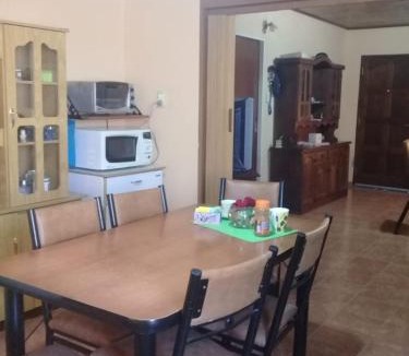 Gowland House | Casa Quinta en Luján - Olivera