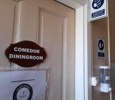 Punta Arenas Hostel | Residencial Tres Hermanos