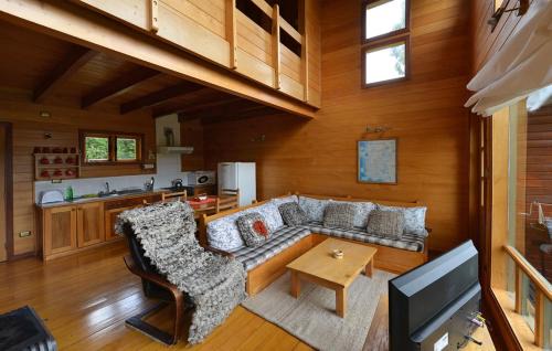 Castro Cabin | Cabañas Alcamar
