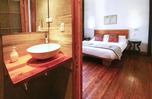 Cerro Alegre Hotel | Casa California Guesthouse