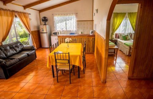 Hanga Roa House | Cabañas Henua Iti