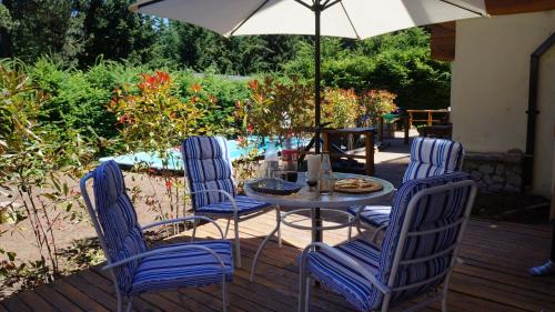 Puerto Manzano Bed & Breakfast | ROSALES Alojamiento