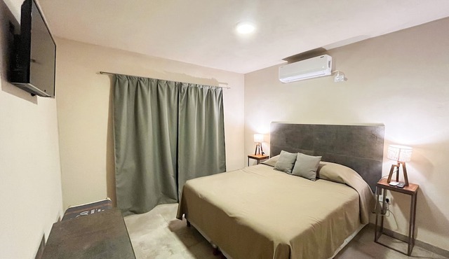 Tres Cruces Lodge
