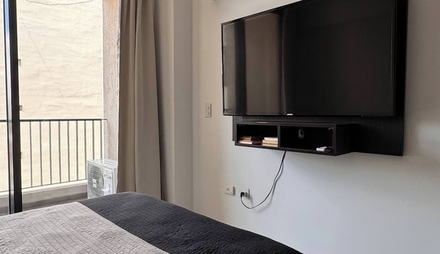 Alberti 360 Charming City Center Apartment With Shared Pool