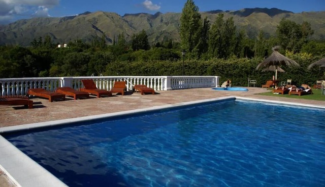 El Cortijo Apart - Hotel in Merlo