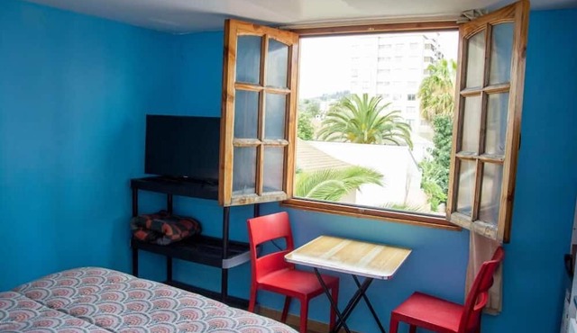 Hostal Entreorientes