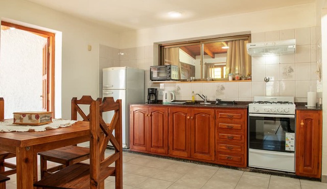 Marble Home. Mtn Views. Garage Access. BBQ. Garage in San Carlos de Bariloche