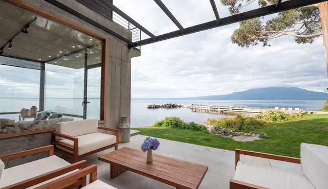 Hotel AWA Puerto Varas
