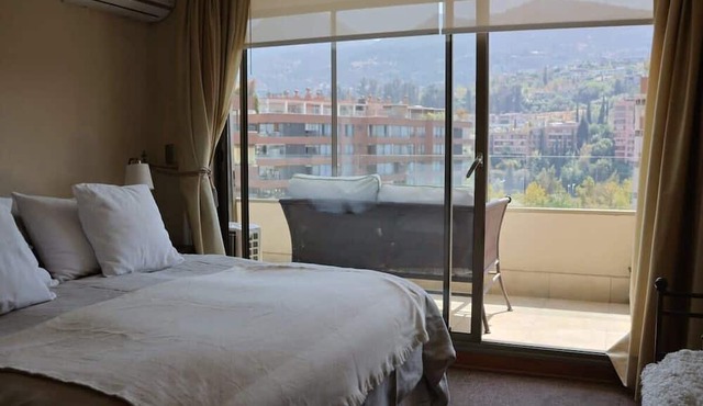 Mapocho Riverside - Premium 3BDR + Service Room in Vitacura