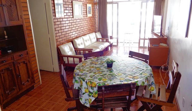 Apartment with a balcony just one block from Forte beach! in Cabo Frio