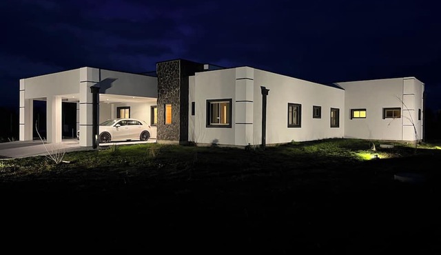 Excellent location - Luxury home near Termas de Chillán in Ñuble
