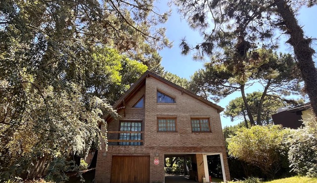 "Valeria" House I Ideal for Families, Near the Beach I Ayres del Bosque Accommodations in Valeria del Mar