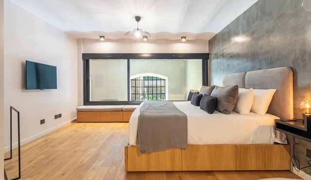 Designer loft · Private sauna & jacuzzi · Palermo