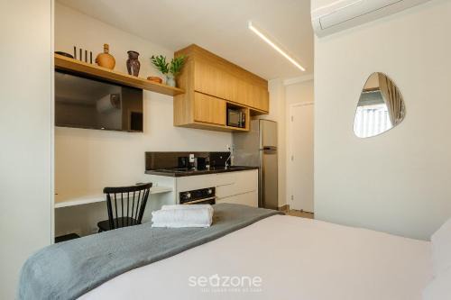 Studio in condo with pool in República THK1902 in São Paulo