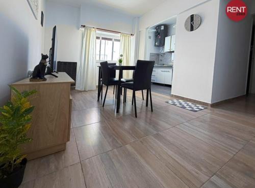 Rent2888 Emilio Mitre in Buenos Aires