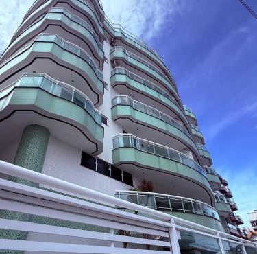 Apartamento Completo com 2 Quartos e Excelente Localização in Cabo Frio