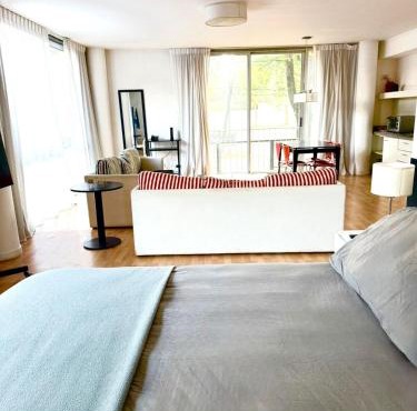 Departamento en Av Libertador con vista a la avenida in Martínez