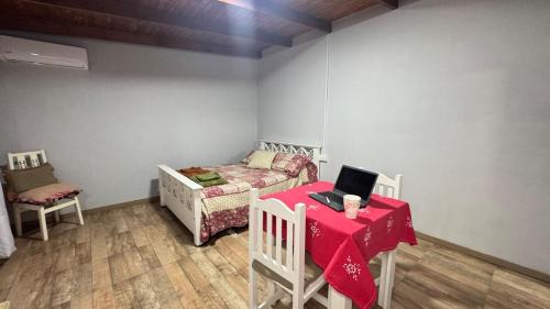 Monoambiente moderno con cochera y wifi en Azul