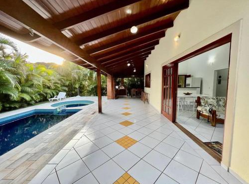 Private Pool and Leisure in Paúba in São Sebastião