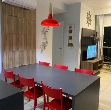 Apartamento 500m Praia da Enseada Guarujá varanda e vaga de garagem in Guarujá