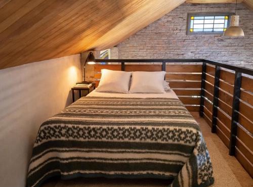 Casa quinta con pileta en City Bell - Arturo Seguí