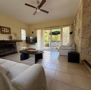 Casa con pileta en el Bosque de Cariló - Ideal Familias