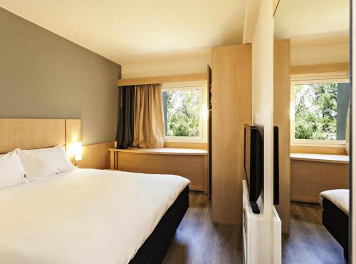 ibis Pilar in Pilar
