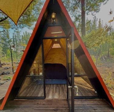 Cabina con terraza vista al río en Roca Truful