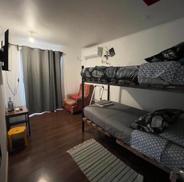 Hostel Tu Espacio RE - Habitaciones cerca del Aeropuerto