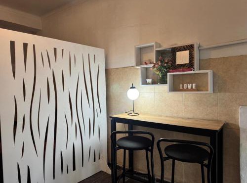 Plaza Godoy Cruz, habitacion y baño privado en casa 6 ambientes comunes, churrasquera parrilla