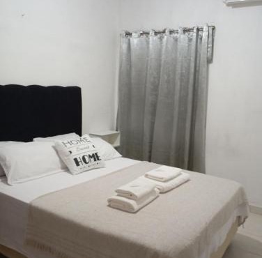 Casa Daia con cochera y piscina in Resistencia