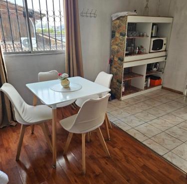 Jose Anguita Apartament Estacionamiento Privado Frente del Arauco Maipu A pasos del metro Baño privado
