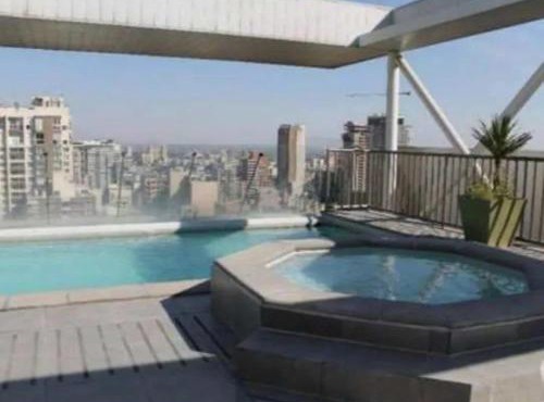 Excelente depto central con piscina Petfriendly Para 3 a 4 personas in El Cerrillo