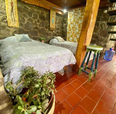 Cabaña Rústica Piedra y Viento