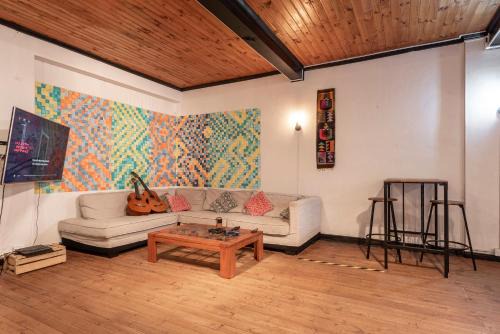 LOF Hostal