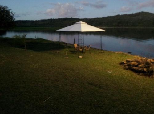 Sitio frente lagoa in Betim