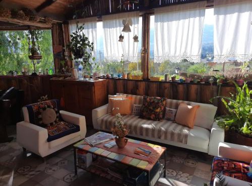 Calefaccionadas cabañas con vista a las montañas - Cabañas del sol