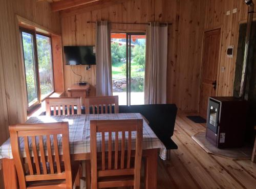 Los Quenes River Lodge
