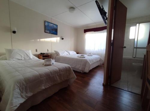 HOTEL GLACIARES